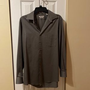 💙💙Van Heusen dress shirt - regular fit 15.5/32-33 Lux sateen - excellent…